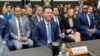 TikTok首席执行官周受资2022年3月23日赴国会山出席众议院能源与商务委员会听证会，针对TikTok用户隐私、数据安全和美国国家安全等一系列议题接受议员质询。（美国之音李逸华拍摄）
