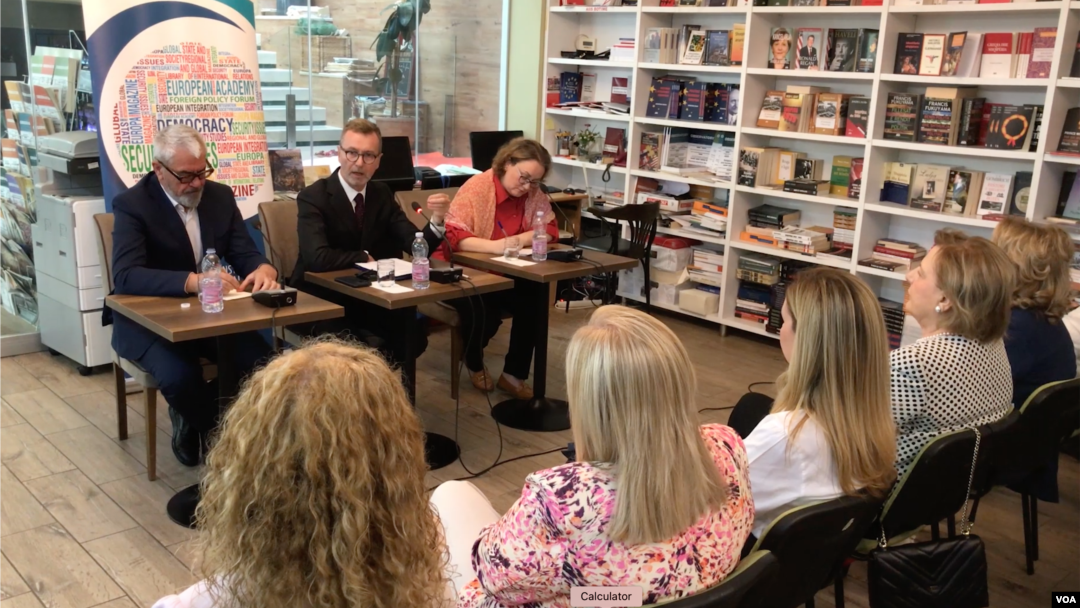 Ambasadori i BE-së, Silvio Gonzato, në Forumin për integrimin europian të Shqipërisë