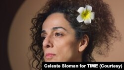 Masih Alinejad, jornalista e activista irano-americana. (Photograph by Celeste Sloman (@celestesloman) for TIME)