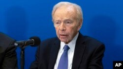 Arhiva - Bivši sentaor Džo Liberman govori u Vašingtonu, 18. januara 20224.
