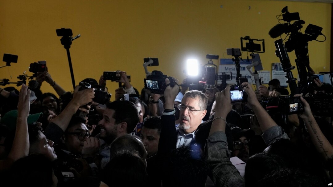 Bernardo Arévalo gana la presidencia de Guatemala