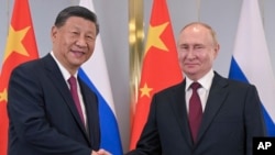 Nga takimi në Kazakistan mes presidentit rus Putin dhe atij kinez Xi Jinping