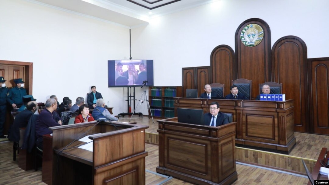 Buxoro, fevral, 2023: Bu - Qoraqalpog'iston ishi bo'yicha ikkinchi sud. Birinchisi noyabr-yanvar oylarida Buxoroda o'tib, unda 22 fuqaro aybdor deb topilgan.