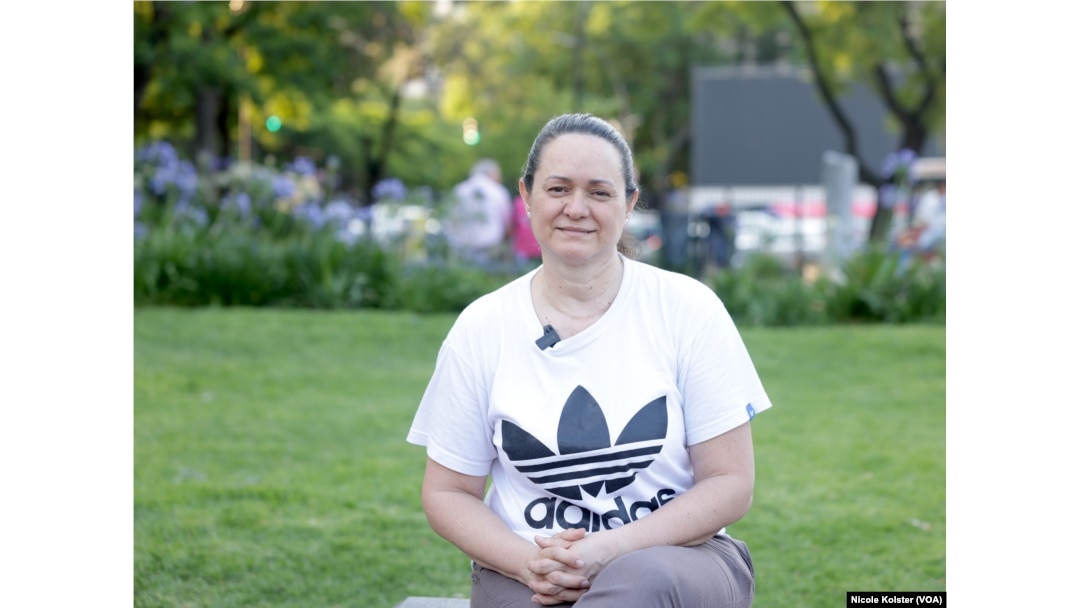 María Eugenia Lozada, de 49 años, llegó a Argentina en 2018, en el momento más álgido de una crisis sin precedentes en su natal Venezuela