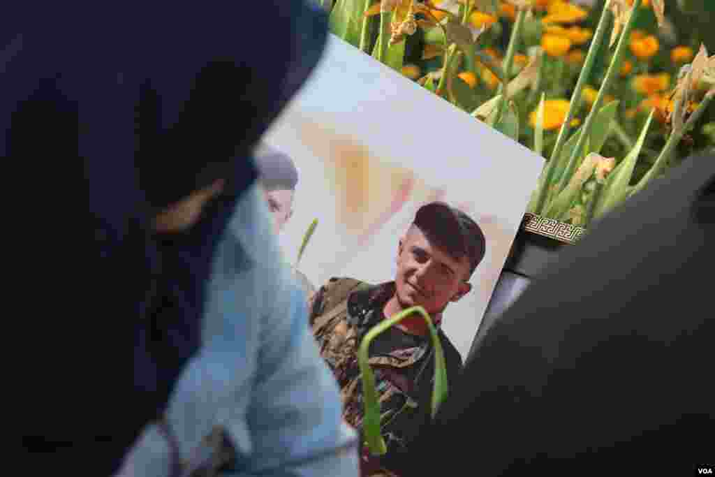 Efrînîyên Derbider Serdana Cangorîyan Kirin