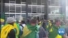 Brasil: invasão de símbolos do poder