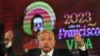 El presidente mexicano, Andrés Manuel López Obrador, da su conferencia de prensa matutina en el Palacio Nacional de la Ciudad de México, el 28 de febrero de 2023. 