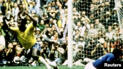 SOCCER-PELE/GOALS