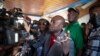 Ansyen senate Ayisyen ak kandida a la prezidans Moise Jean-Charles pale ak lapres nan ayewopo entenasyonal Toussaint Louverture la. 