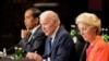 El presidente de EEUU, Joe Biden, junto a la presidenta de la Comisión Europea, Ursula von der Leyen, y el presidente de Indonesia, Joko Widodo, en la cumbre del G20, el martes 15 de noviembre de 2022, en Bali, Indonesia. 