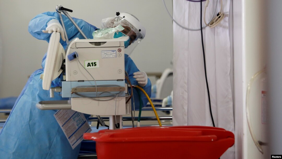 Las alarmas en el país también se prendieron a raíz de la muerte de dos médicos colombianos, el fin de semana.