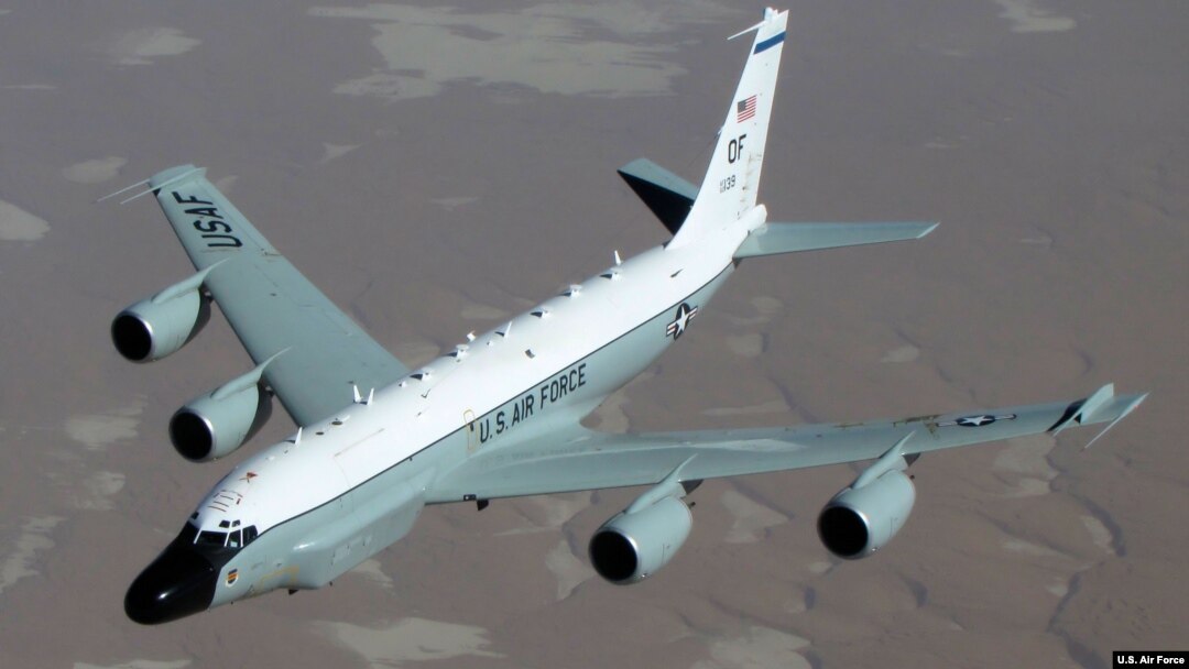 미 공군의 통신감청용 정찰기인 RC-135W '리벳 조인트'. (자료사진)