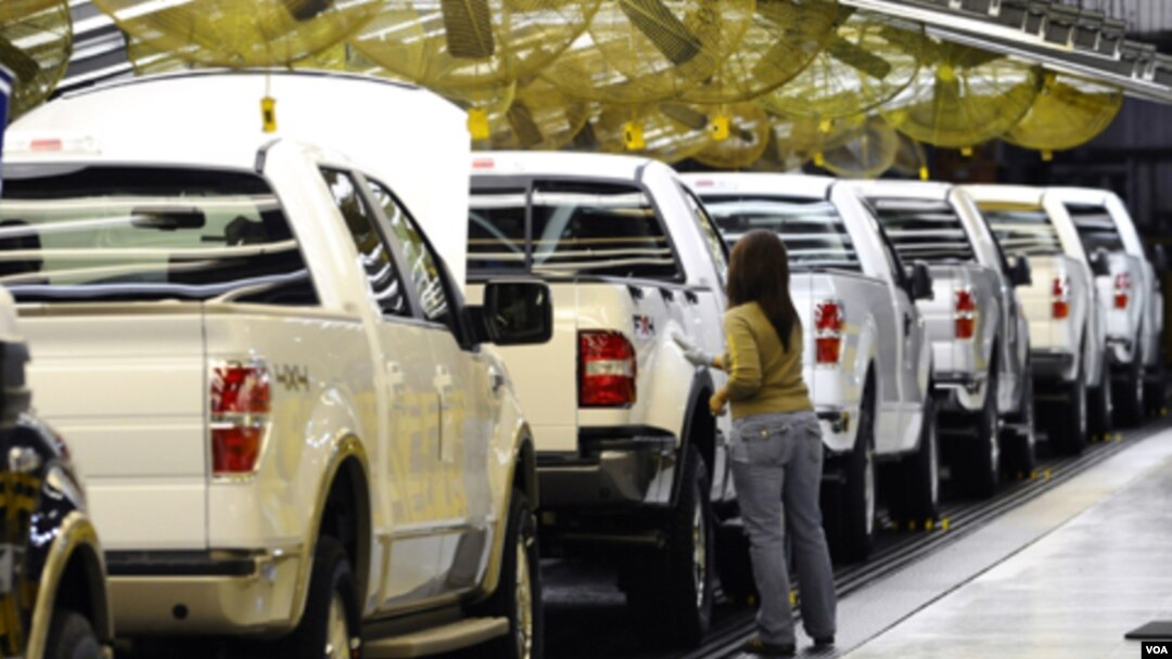Según el departamento de Comercio de EE.UU., el aumento en la venta de vehículos impulsó el incremento en las ventas minoristas.