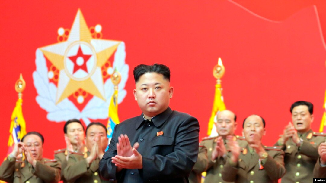 북한 김정은 국방위 제1위원장이 지난 21일 평양에서 열린 보위일꾼 대회에 참석했다.