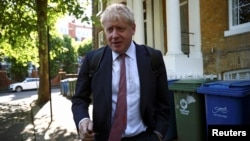 Former British Foreign Secretary Boris Johnson, who is running to succeed Theresa May as Prime Minister, leaves his home in London, May 30, 2019.