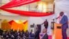 Gwamnan Jihar Edo Mr Godwin Obaseki, Yana Yi Wa Mata Dalibai Da Suka Kammala Koyon Sana&#39;ar Kanikanci Jwabi, Nuwamba 29, 2016