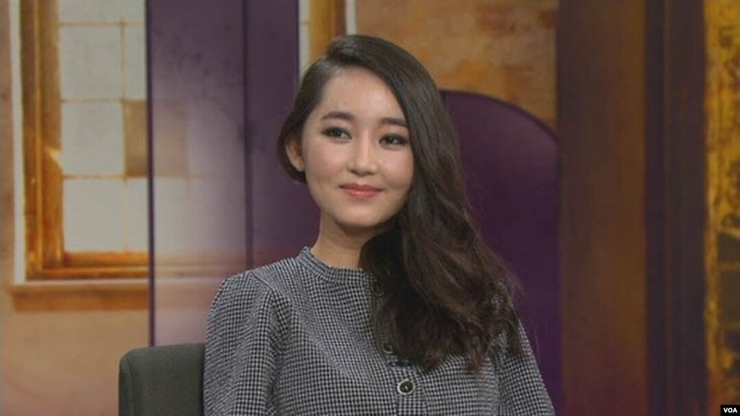 탈북 대학생 박연미 씨가 지난 2014년 4월 호주 SBS 방송에 출연해 북한에 대해 설명하고 있다.