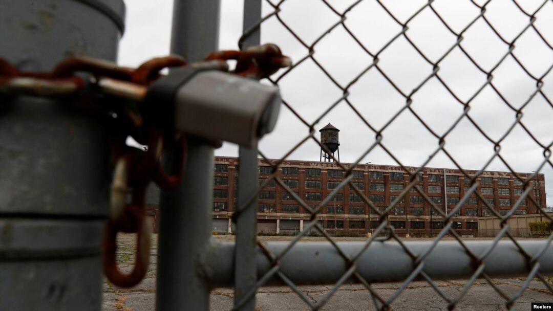 Una factoría con el cierre echado en Cleveland, Ohio, el 24 de octubre de 2020.
