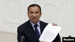 Adalet Bakanı Bekir Bozdağ