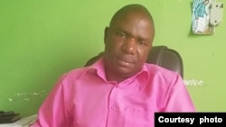 Chizvarwa cheZimbabwe, VaPhil 'Doctor Phil' Sithole vari kuBotswana.