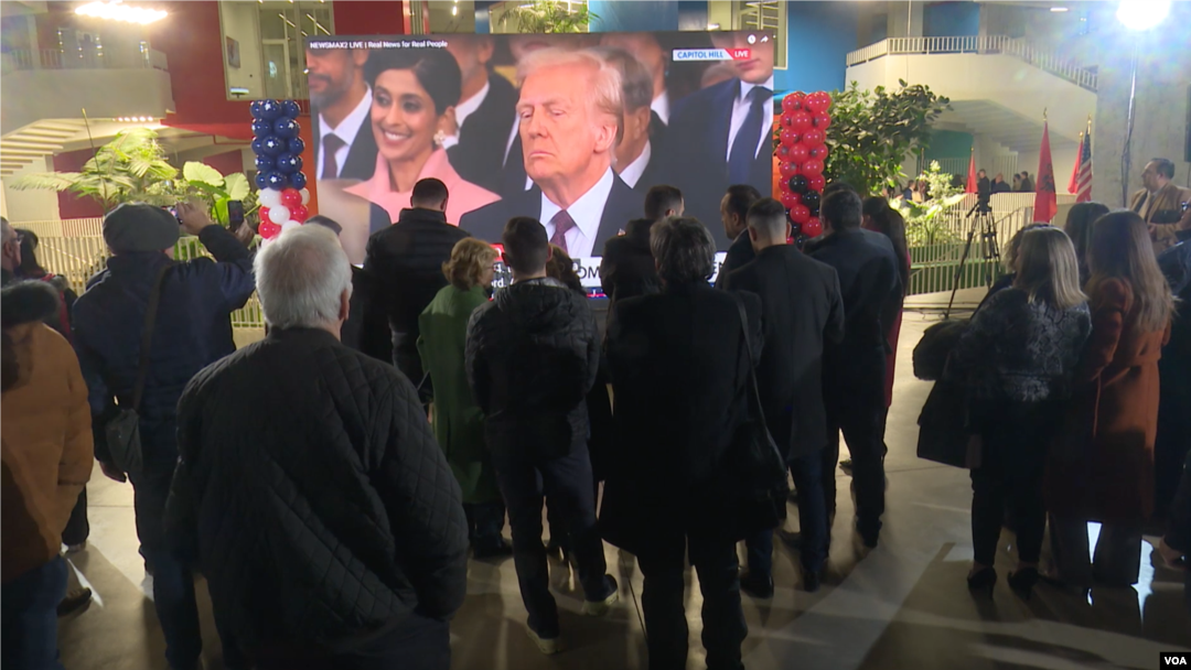Tubim në Tiranë gjatë betimit të Presidentit Trump
