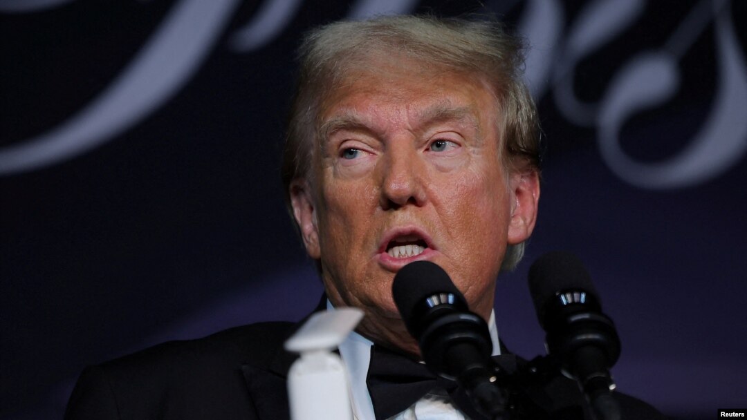 ARCHIVO: El presidente electo de Estados Unidos, Donald Trump, habla en la gala del America First Policy Institute (AFPI) en Mar-A-Lago en Palm Beach, Florida, Estados Unidos, el 14 de noviembre de 2024.