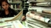 ARCHIVO - El CPJ plantea que las acciones contra la prensa del presidente Rafael Correa, que incluyeron presentar demandas por difamación, promulgar medidas restrictivas y denigrar a los críticos, han debilitado la capacidad de los medios de comunicación para informar.