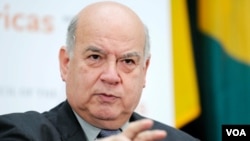 José Miguel Insulza destacó importantes avances de la región en materia económica, pero advirtió que falta mucho por hacer en términos sociales, educativos y políticos.