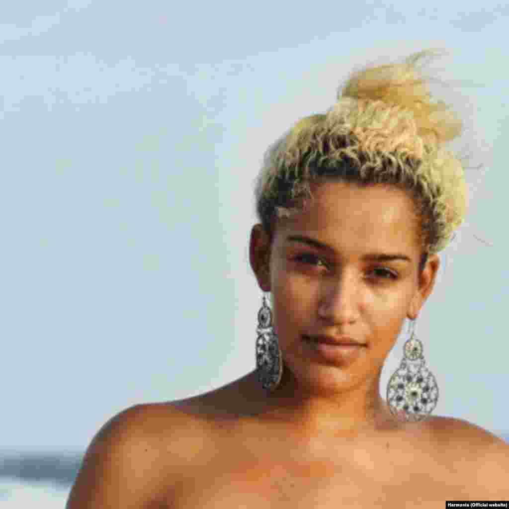 Cabo Verde ocupa o 4º lugar da lista da Afrojuju.net que elegeu os 10 países com as mulheres mais bonitas de África (Ceuzany na foto)