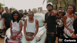 Gravação do videoclipe em Cabinda de "Faz o Funge. Já mandei matar a galinha"