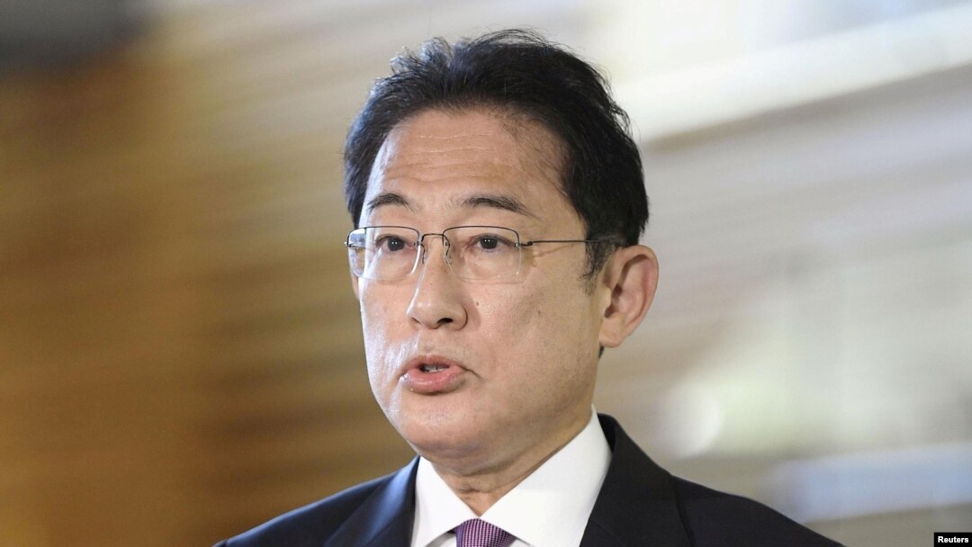 기시다 후미오 일본 총리가 도쿄 관저에서 기자회견하고 있다. (자료사진)