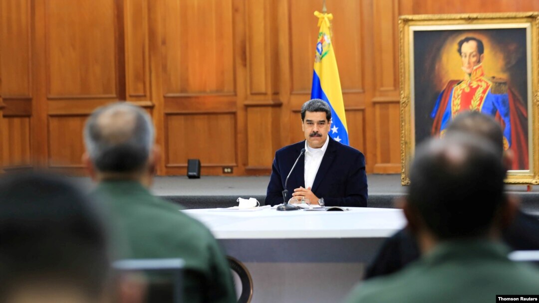 Nicolás Maduro participa en un encuentro con representantes de las Fuerzas Armadas venezolanas en el Palacio de Miraflores, en Caracas.