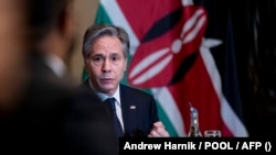 Secretário de Estado americano Antony Blinken numa mesa redonda em Nairobi, Quénia (17 Nov 2021)