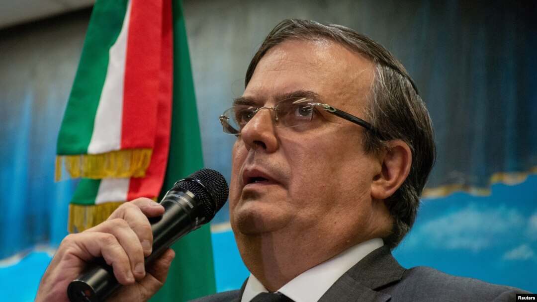 El canciller mexicano Marcelo Ebrard explicó que el hecho de querer estar presente en las investigaciones y de abrir un caso por terrorismo, que deja la puerta abierta a una eventual solicitud de extradición del sospechoso, se debe al temor de que pueda haber otras persona.