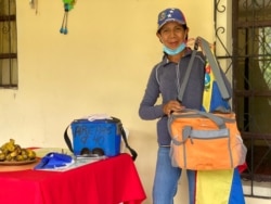 Claudia Sandoval es el rostro de la ventas de arepas.