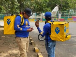 El servicio de entregas u-VELOZ se anuncia por las redes sociales.