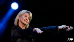  Olivia Newton-John, 2017.