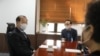 권영세(왼쪽) 한국 통일부 장관이 21일 정부서울청사에서 북한 억류자 김정욱 선교사의 형 정삼 씨 등을 면담하고 있다. (한국 통일부 제공)