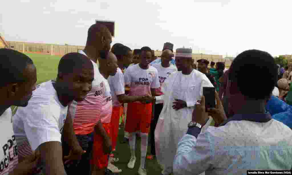 An Fafata Wasan Sada Zumunci Tsakanin Kungiyar Matasa Ta PDP Social Media Da APC Social Media Jihar Gombe