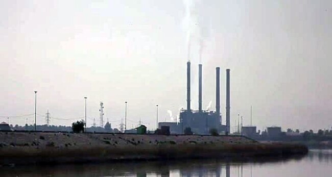Some Iraqis Profit from Economic Progress; Most Suffer 