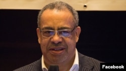 Carlos Rosado de Carvalho, economista angolano, um dos convidados