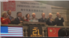 五位前美國駐華大使星期三在紐約證交所交響了收盤鐘聲，紀念美中建交35週年。（視頻截圖）