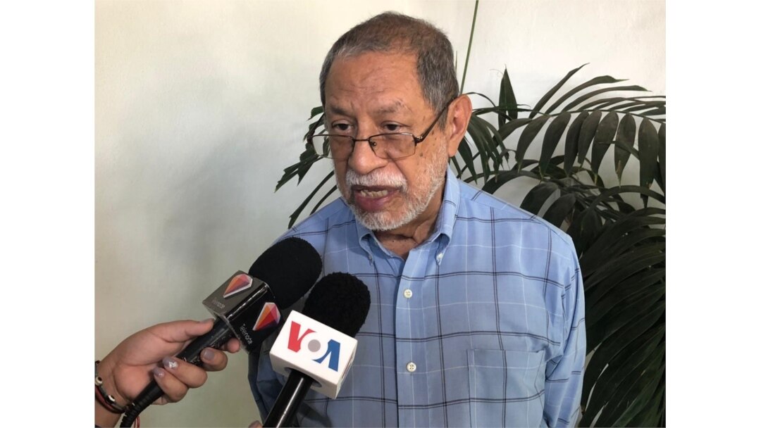 El analista político y exembajador de Nicaragua ante la OEA, Edgar Parrales. Foto de Daliana Ocaña, VOA.