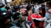 La policía de Hong Kong dispersa a manifestantes que se oponen a ley de seguridad nacional