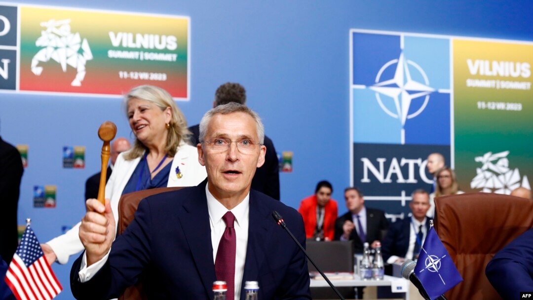 NATO Genel Sekreteri Jens Stoltenberg, Litvanya'nın başkenti Vilnius'taki liderler zirvesinin açılışını yapıyor