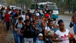 Según el juez Honeyman, las caravanas de migrantes que llegaron a la frontera Sur en los últimos dos años han aumentado, sin duda, el número de casos que ahora tienen que revisar los jueces migratorios.