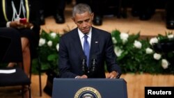 El presidente Obama dijo que la violencia de la semana pasada ha dejado al descubierto“la más profunda falla sísmica en nuestra democracia”.