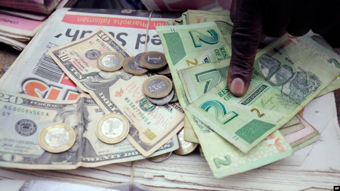 AQSh va Zimbabve dollarlari
