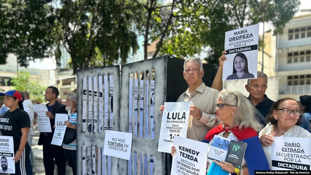 Familiares de personas detenidas en Venezuela piden a Brasil mediar ante Nicolás Maduro para que los liberen.