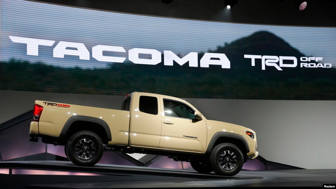 La empresa ha estado fabricando la Tacoma en su planta de Baja California en México desde 2004 y, el mes pasado, la planta de Toyota en Guanajuato comenzó a ensamblarla.